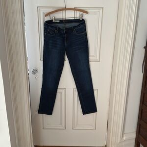 Kut from the Kloth relaxed fit Boyfriend Jean size 6, full length denim pants